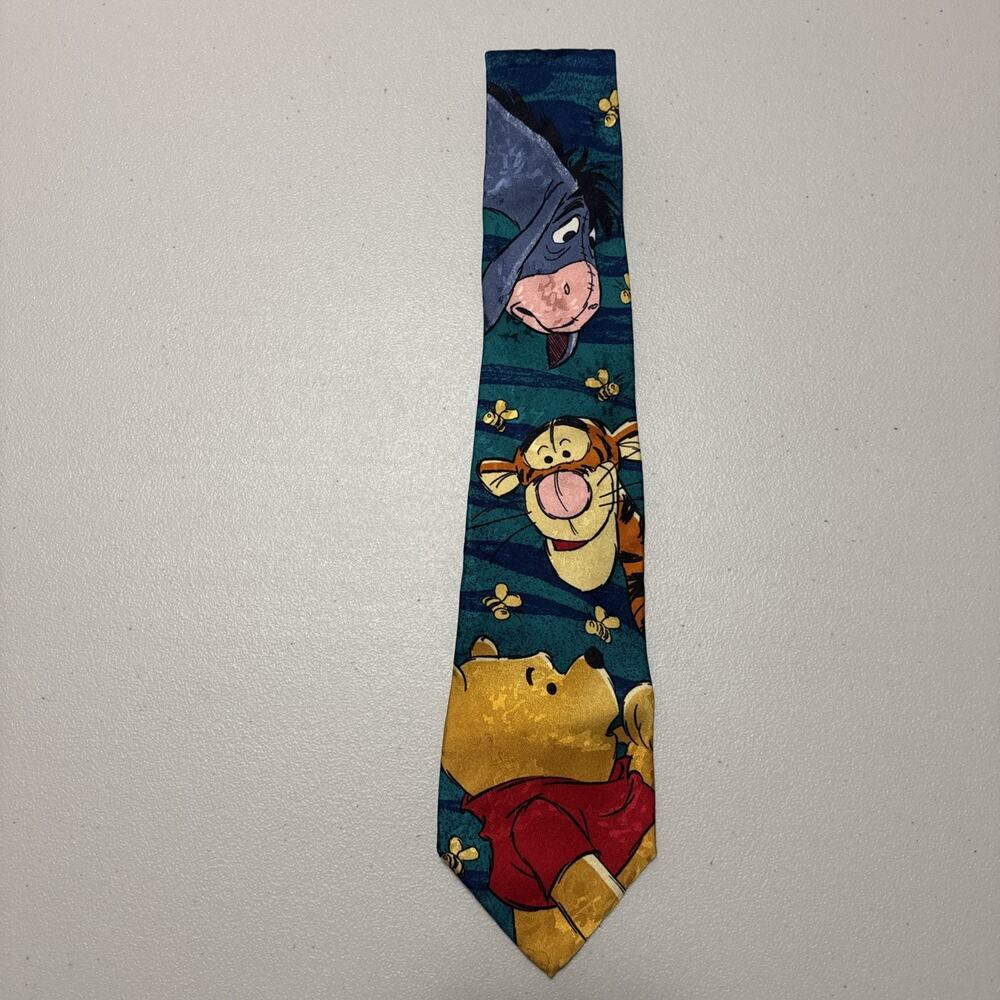 The Disney Store Winnie The Pooh Tigger Eeyore Silk Tie Made in Italy Mens Gift